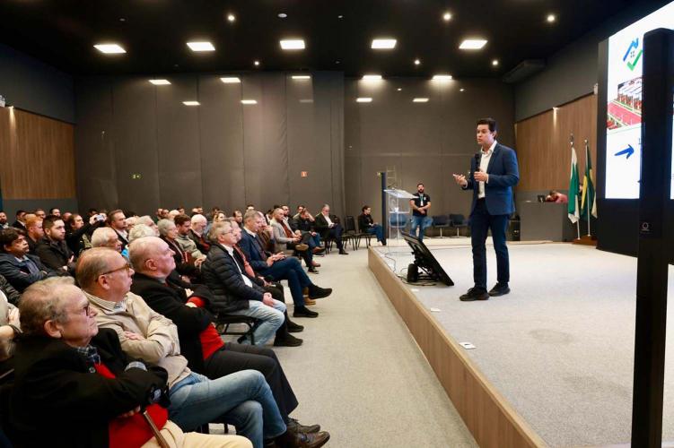 Estado apresenta programas de urbanização e infraestrutura urbana ao setor produtivo