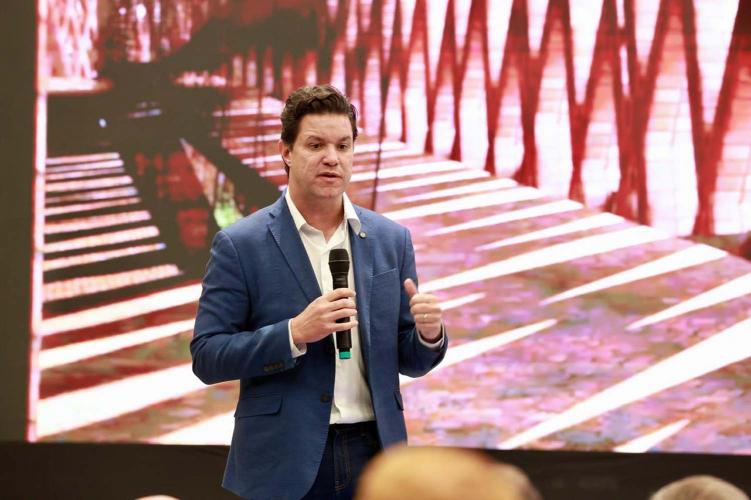 Estado apresenta programas de urbanização e infraestrutura urbana ao setor produtivo