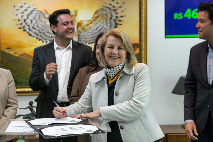 Estado libera R$ 293,7 milhões do Asfalto Novo, Vida Nova para quatro Cidades da RMC