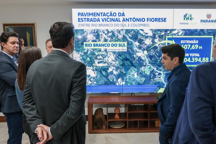 Estado firma convênio de R$ 19,7 milhões para pavimentar Estrada entre Rio Branco do Sul e Colombo