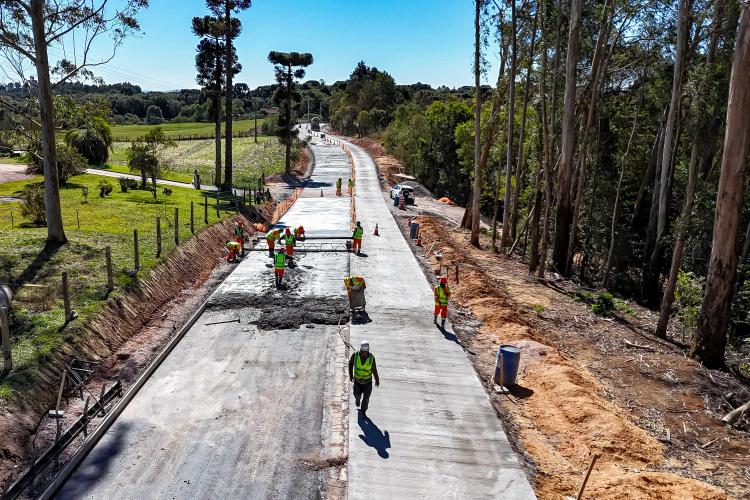 Pavimentação entre Mandirituba e São José dos Pinhais chega a 25% de conclusão