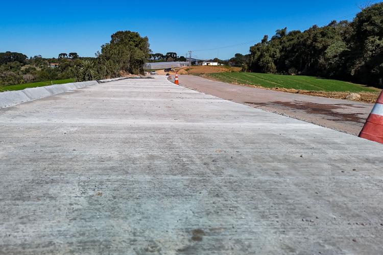 Pavimentação entre Mandirituba e São José dos Pinhais chega a 25% de conclusão