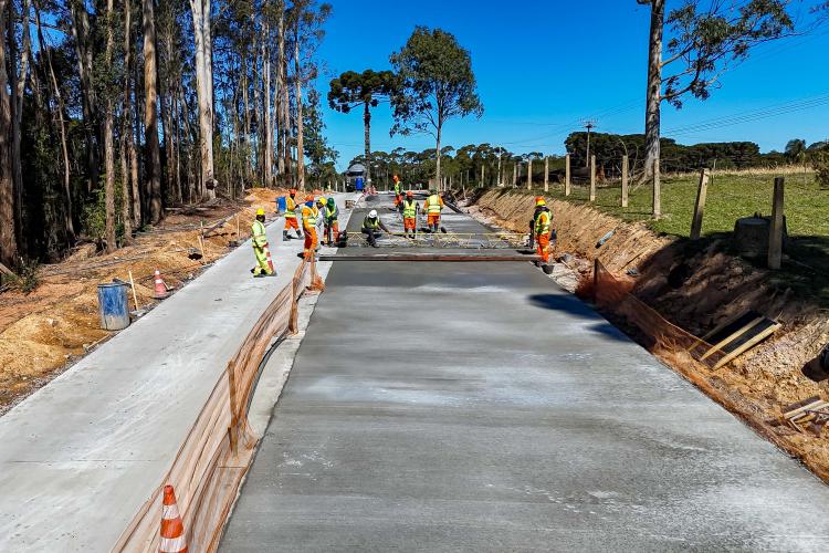 Pavimentação entre Mandirituba e São José dos Pinhais chega a 25% de conclusão