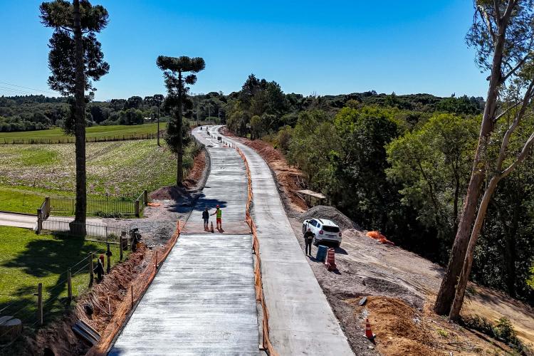 Pavimentação entre Mandirituba e São José dos Pinhais chega a 25% de conclusão