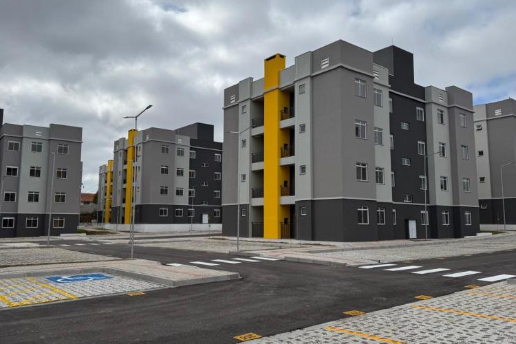 Programa Casa Fácil Paraná: residencial com 255 unidades é entregue em Araucária