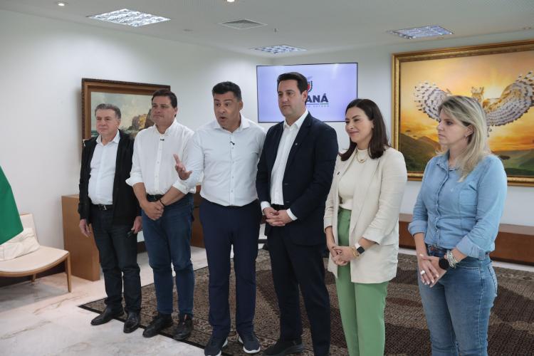 Ratinho Junior anuncia R$ 100 milhões para obras de Pavimentação em Ponta Grossa