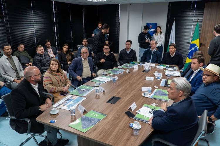 Governo apresenta projeto para Revitalização da Orla Histórica de Guaratuba ao Município