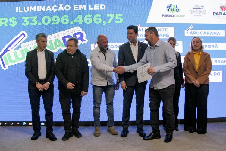 Mais dez municípios terão luminárias LED em investimento do Estado de R$ 33,1 milhões