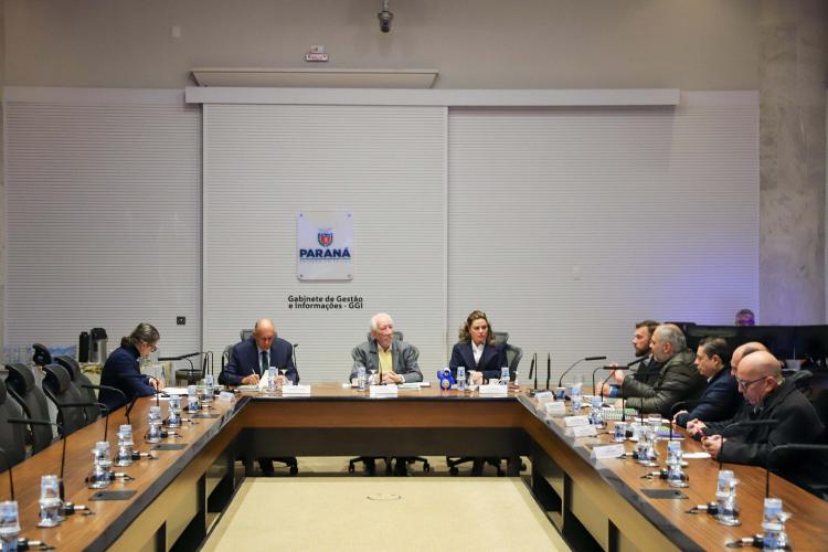 Piana destaca diferenciais do Paraná para a Agência Francesa de Desenvolvimento