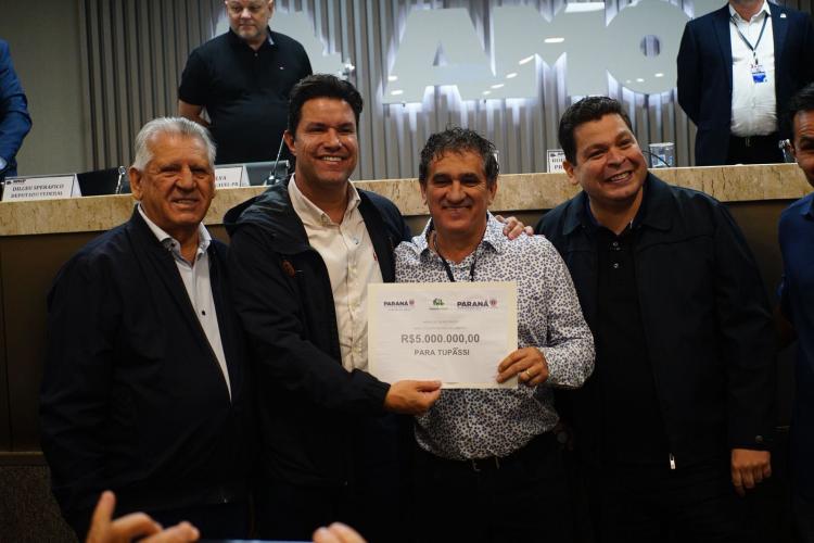 Secretaria das Cidades libera R$ 333 milhões para 39 municípios da região Oeste