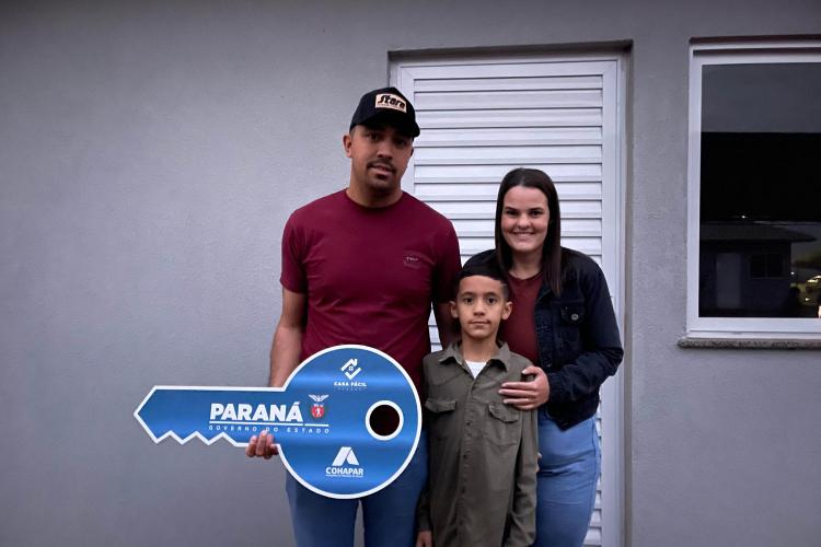 37 famílias de Rancho Alegre D’Oeste conquistam a Casa Própria com auxílio do Estado