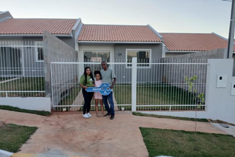 36 famílias de Umuarama conquistam o imóvel próprio com apoio do Casa Fácil Paraná