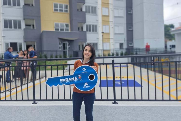 Com apoio do Estado, COHAPAR entrega novo Residencial em Maringá
