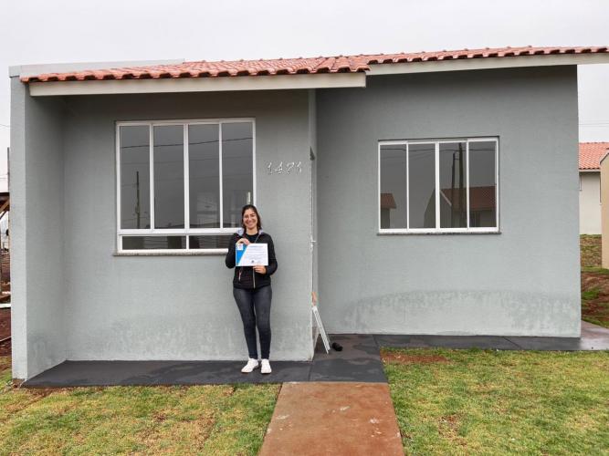 64 famílias de Campo Mourão recebem novas moradias com subsídio do Casa Fácil