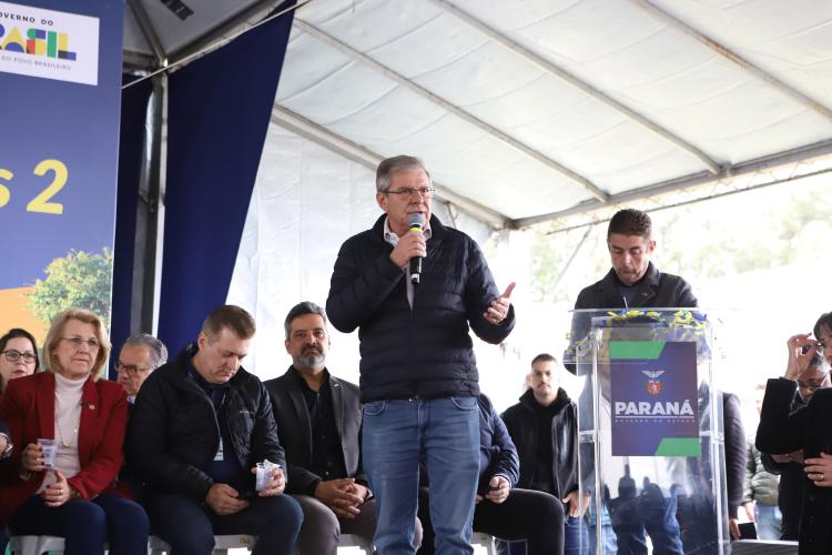 Com entrega de 275 casas, Estado conclui bairro planejado em Ponta Grossa