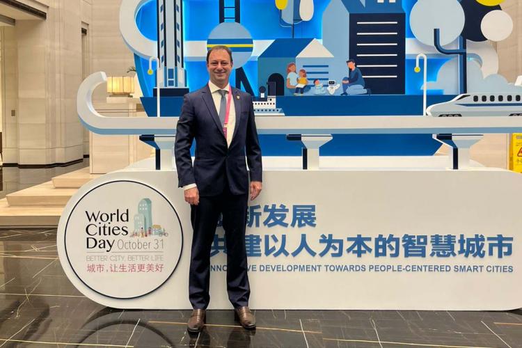 Paraná firma parceria com ONU-Habitat para criação de Observatório Inteligente das Cidades