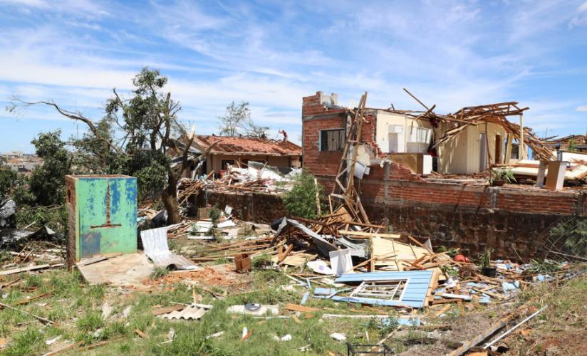 Paraná anuncia a construção emergencial de 320 casas em Rio Bonito do Iguaçu