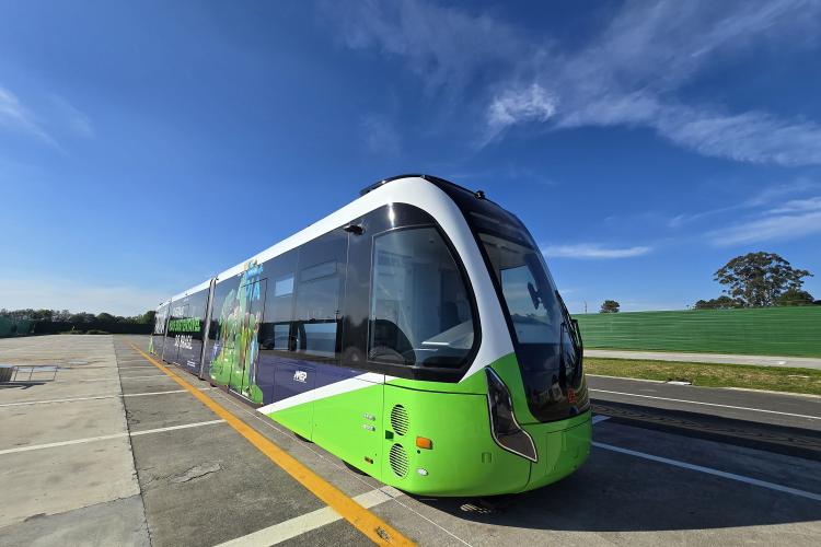 Paraná inicia instalação de ímãs que vão guiar o Bonde Urbano Digital nesta quinta
