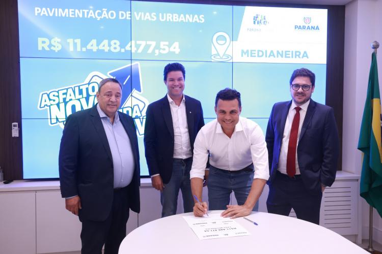 Governo autoriza mais R$ 145 milhões para pavimentações em todas as regiões do Estado