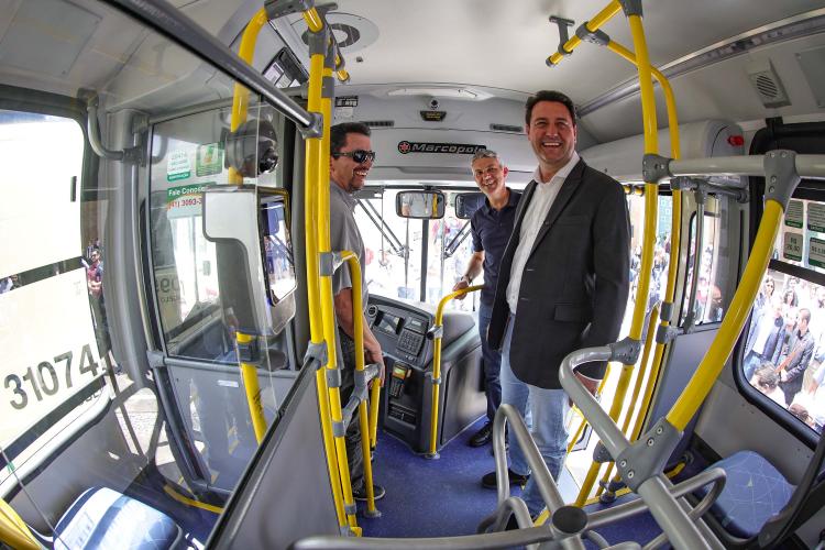 Cidades da Região Metropolitana de Curitiba ganham 115 novos ônibus para transporte coletivo