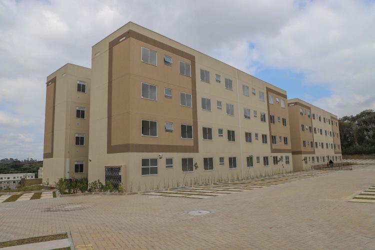 Mais 128 famílias de Araucária conquistam a casa própria com apoio do Estado