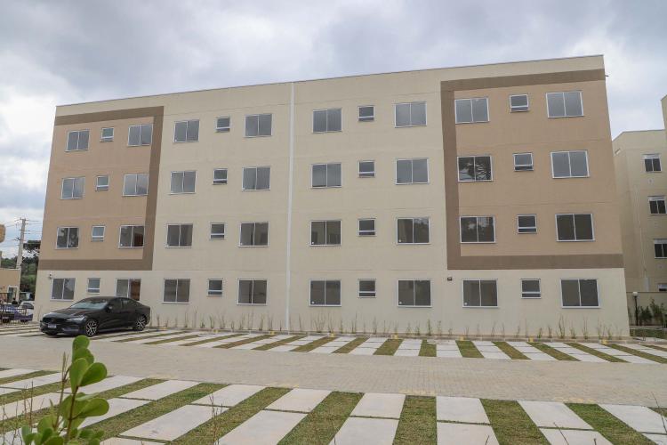 Mais 128 famílias de Araucária conquistam a casa própria com apoio do Estado