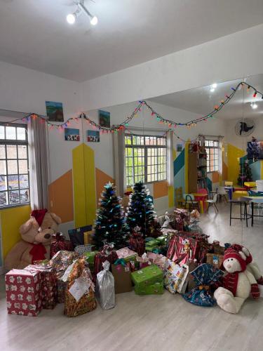 Ação de Natal Solidária da Secid distribui presentes para 46 crianças com neoplasia