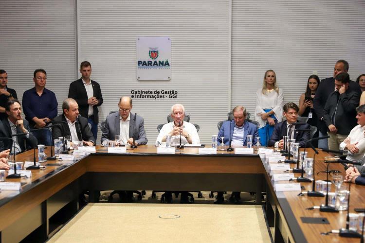 Secretário das Cidades, Guto Silva, é homenageado com a comenda “Mecenas da Inovação”