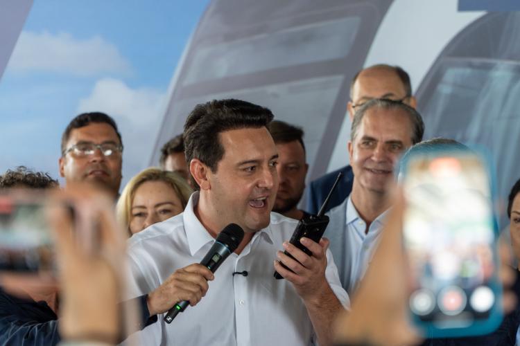 População se surpreende com tecnologia e aprova primeira viagem do Bonde Urbano Digital