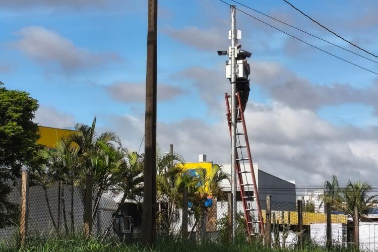 Instalação iniciada: Londrina terá 150 câmeras do programa de monitoramento Olho Vivo