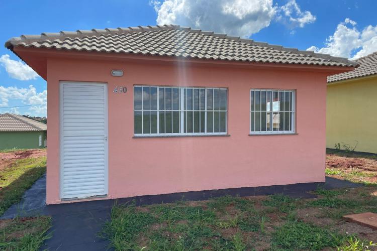 Recursos estaduais ajudam famílias de Jaguapitã na conquista da casa própria