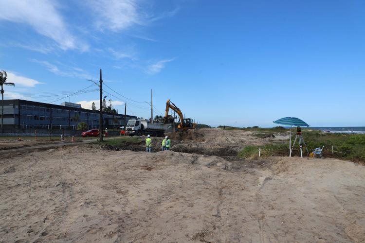 Já em andamento, obras de requalificação da orla de Pontal do Paraná vão melhorar balneários