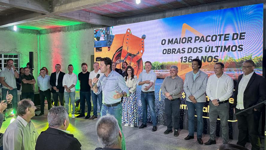 Com R$ 240 milhões do Estado, mais de 200 ruas de Colombo vão receber nova pavimentação