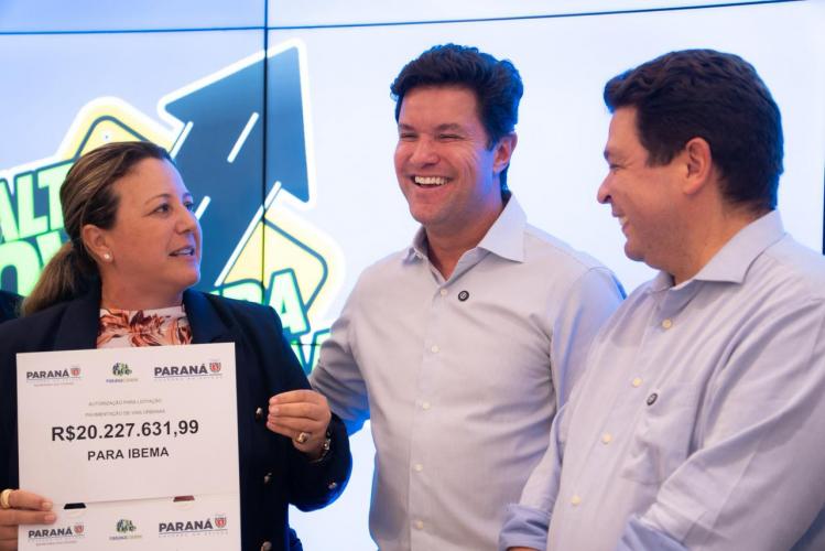 Estado autoriza mais R$ 197 milhões para pavimentação em 15 municípios