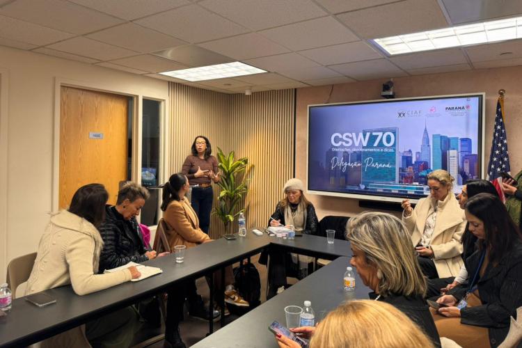 Paraná fortalece integração de políticas para mulheres em agenda internacional