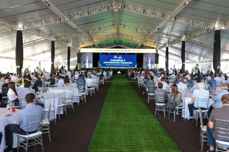 Nova indústria da Cooperativa Tradição em Pato Branco vai processar 3 mil toneladas de soja por dia