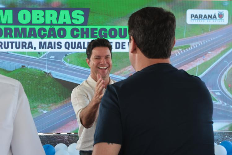 Ratinho Junior inaugura viaduto e anuncia R$ 72 milhões de investimentos em Iporã