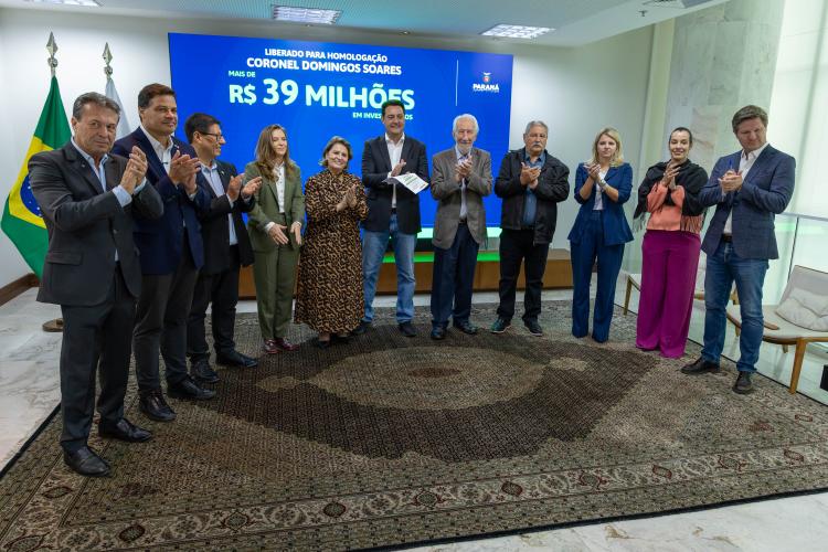 Ratinho Junior confirma R$ 372,5 milhões para 12 municípios de sete regiões