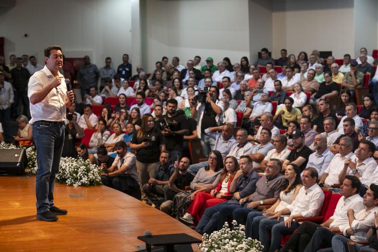 Ratinho Junior libera R$ 386 milhões em investimentos para Assis Chateaubriand