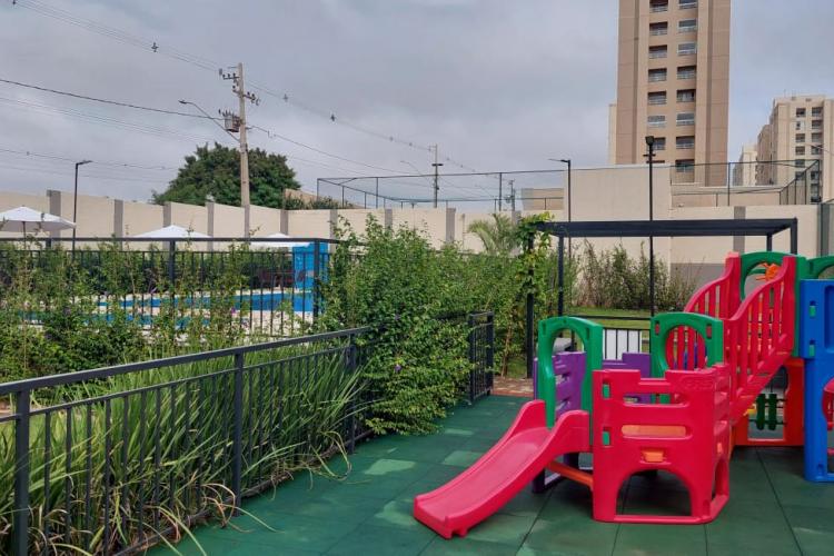 Em Londrina, 88 apartamentos de novo residencial são entregues com apoio do Estado