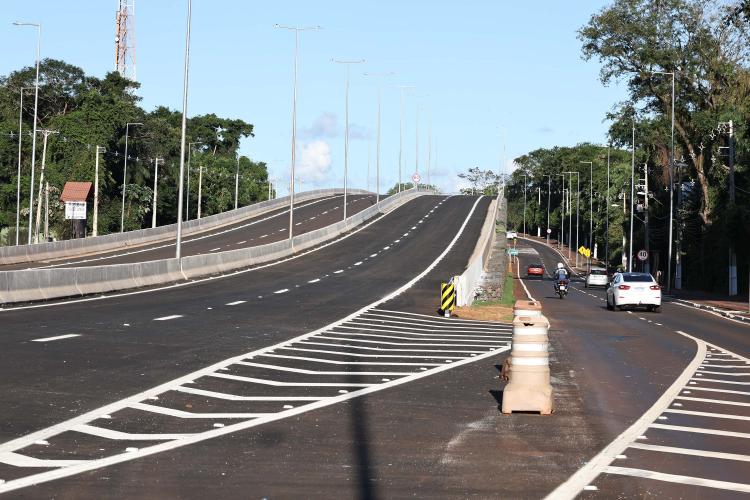 Ratinho Junior entrega 6,8 km da duplicação da Rodovia das Cataratas, em Foz do Iguaçu