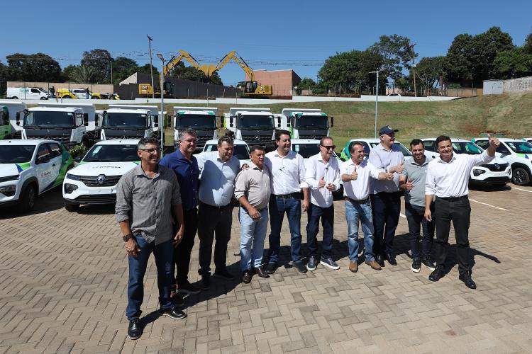 Governador anuncia R$ 35,9 milhões para infraestrutura urbana e rural de Ivaiporã