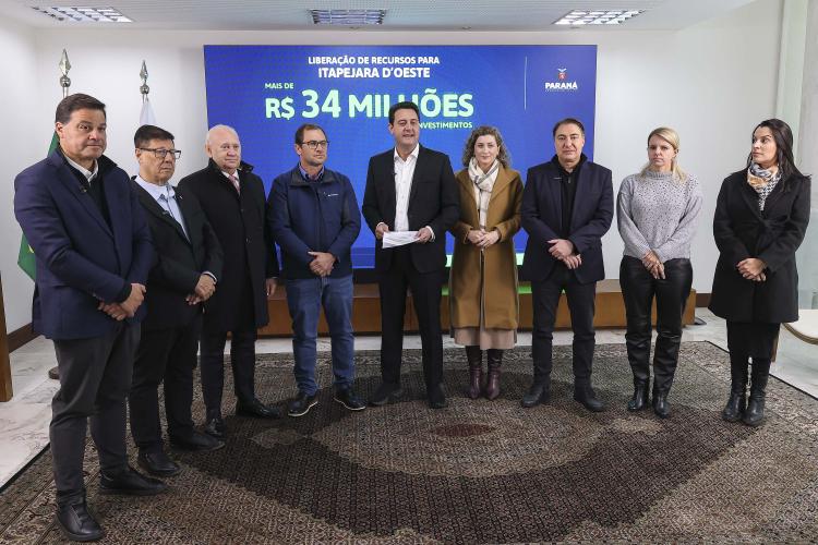 Ratinho Junior anuncia R$ 221 milhões em obras e investimentos para 9 cidades