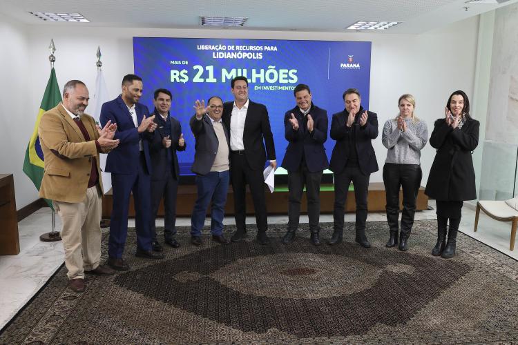 Ratinho Junior anuncia R$ 221 milhões em obras e investimentos para 9 cidades