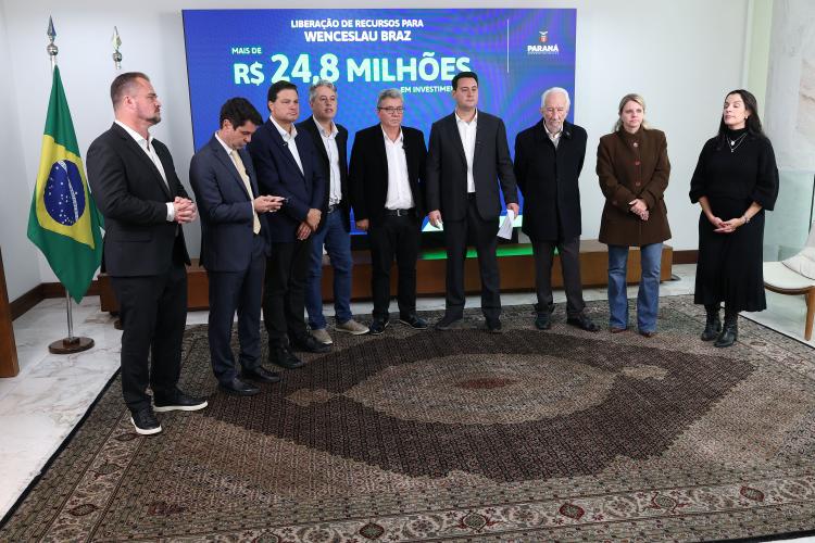 Governador Ratinho Junior confirma mais R$ 385,3 milhões em obras para 11 municípios