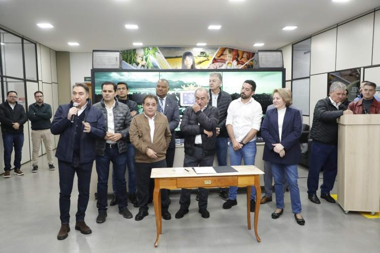 Estado libera R$ 50 milhões e viabiliza maior pacote de recape asfáltico dos últimos anos em Cascavel