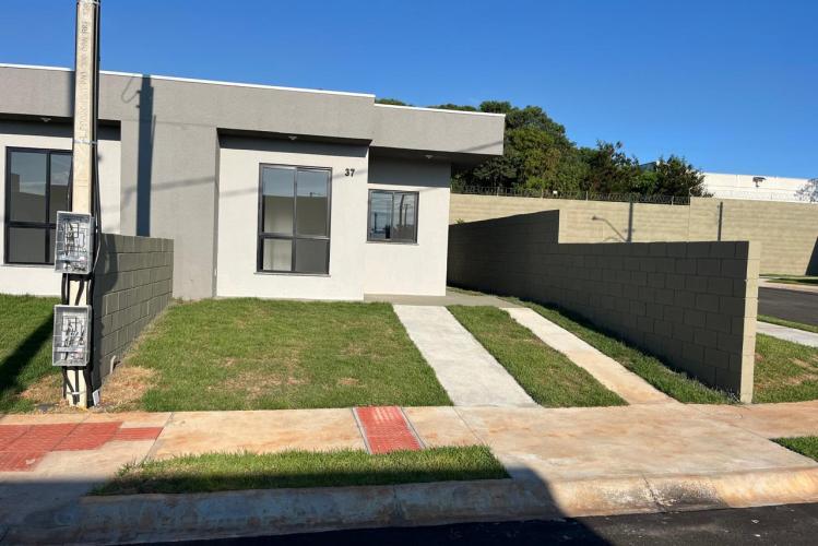 Com apoio do Estado, Ponta Grossa recebe novo condomínio com 47 casas