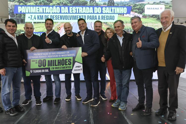 Ratinho Junior libera R$ 90,7 milhões para pavimentação de estrada turística e outras obras em Tijucas do Sul
