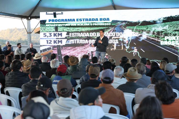 Governador autoriza pavimentação urbana e da Estrada do Buraco do Padre em Ponta Grossa