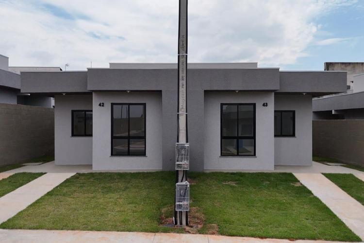 Com apoio do Estado, Ponta Grossa recebe novo condomínio com 47 casas